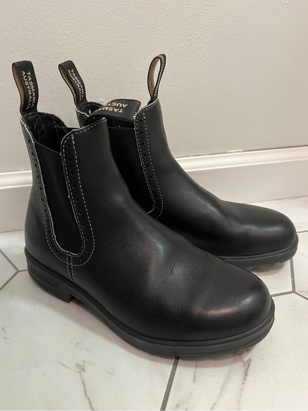 Blundstone High-Top 1448 Voltan Black Chelsea Boot Size 8.5 US Women's